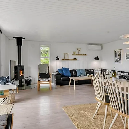 Hs009-henne-hjelmevej-146 Holiday home