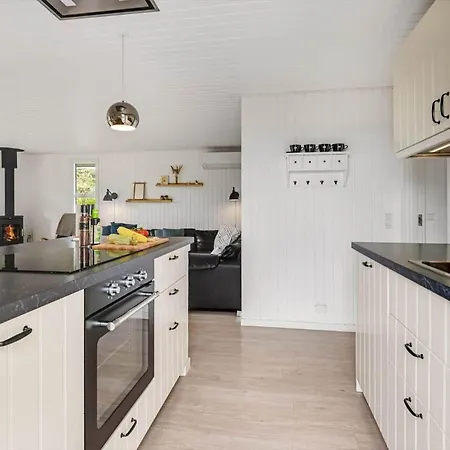 Hs009-henne-hjelmevej-146 Henne Strand