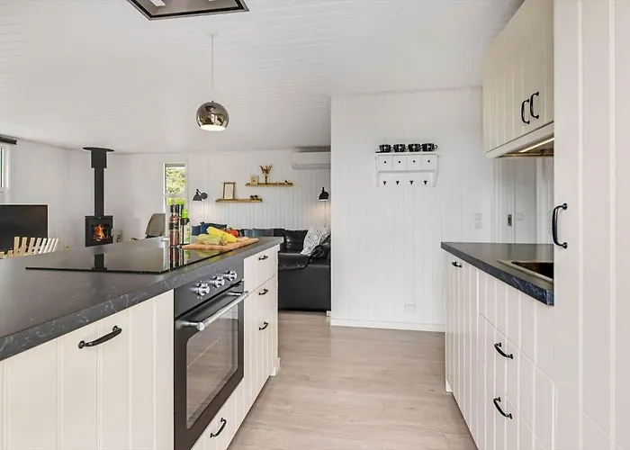 Hs009-henne-hjelmevej-146 Henne Strand