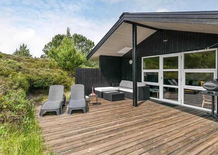 Hs009-henne-hjelmevej-146 *